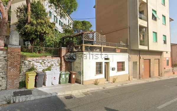 appartamento in vendita ad Ancona in zona Posatora