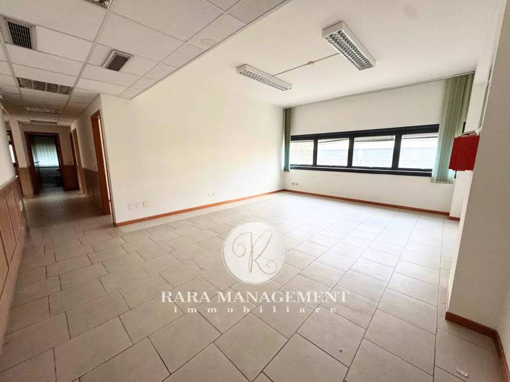 ufficio in vendita ad Ancona in zona Baraccola