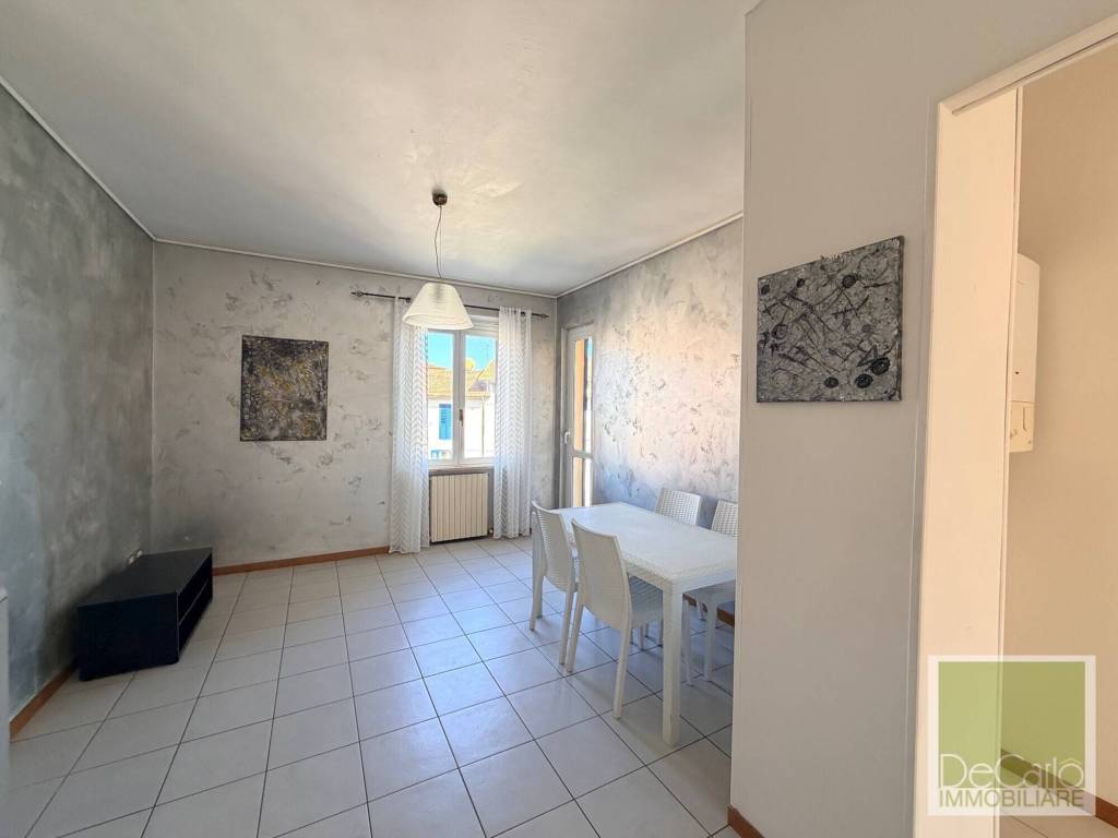 appartamento in vendita ad Ancona in zona Collemarino