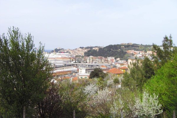 appartamento in vendita ad Ancona in zona Scrima