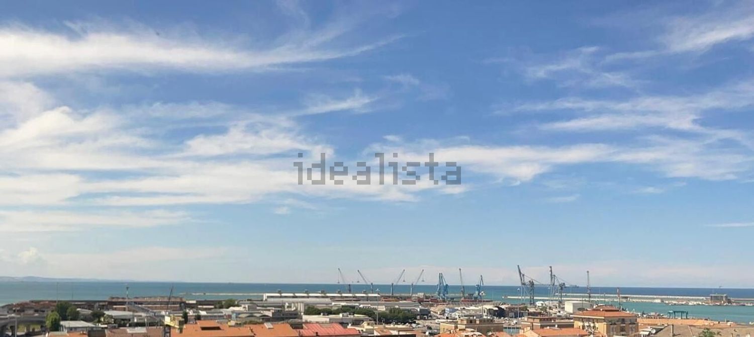 appartamento in vendita ad Ancona in zona Montirozzo
