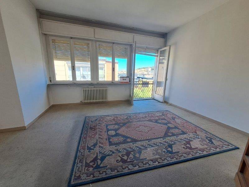 appartamento in vendita ad Ancona in zona Piano San Lazzaro