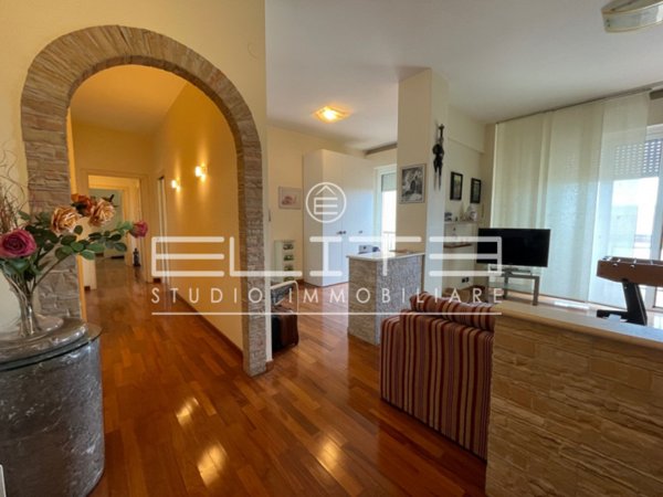 appartamento in vendita ad Ancona in zona Torrette