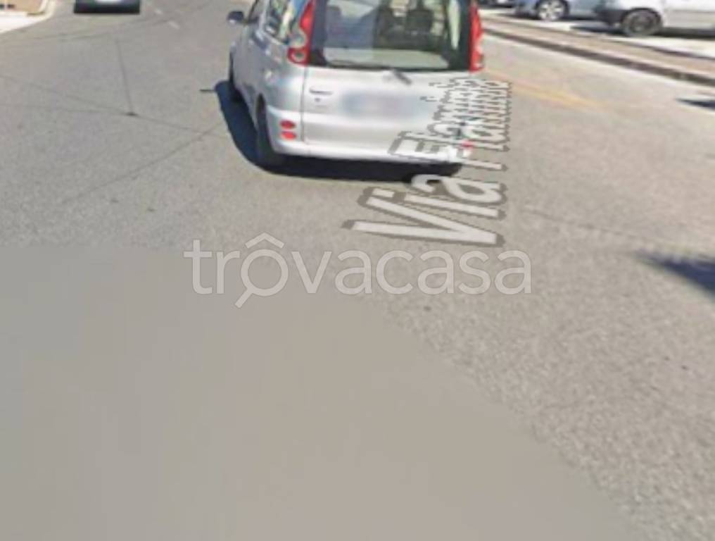 negozio in vendita ad Ancona in zona Piano San Lazzaro