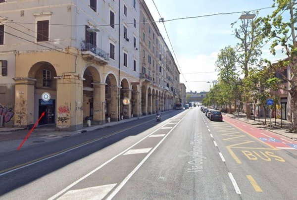 negozio in vendita ad Ancona in zona Gli Archi