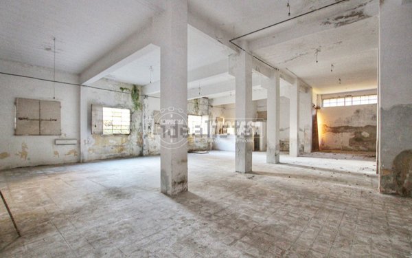 locale di sgombero in vendita ad Ancona in zona Montirozzo