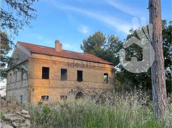 casa indipendente in vendita ad Ancona