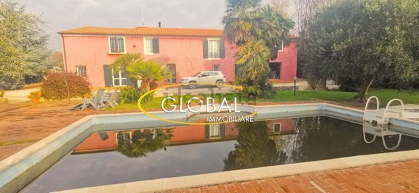 casale in vendita ad Ancona