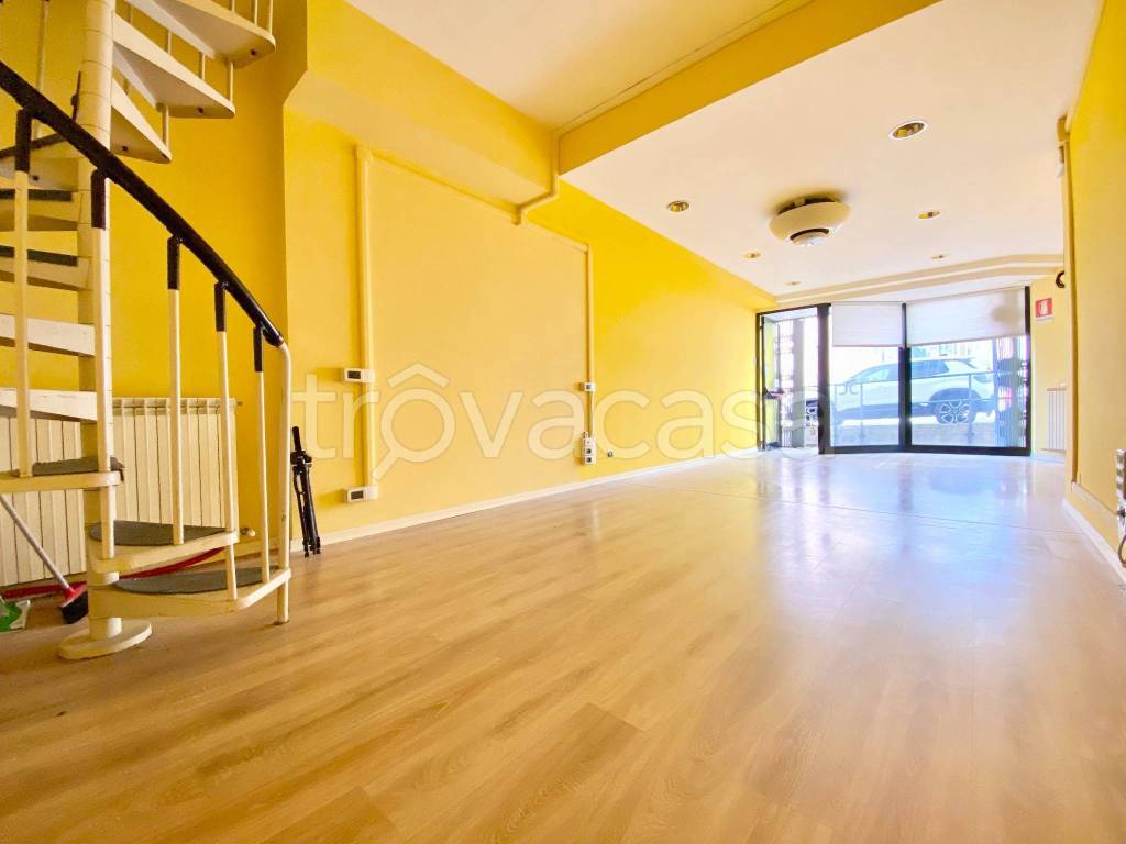 negozio in vendita ad Ancona in zona Centro Storico