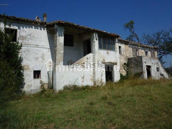 appartamento in vendita ad Ancona in zona Sappanico