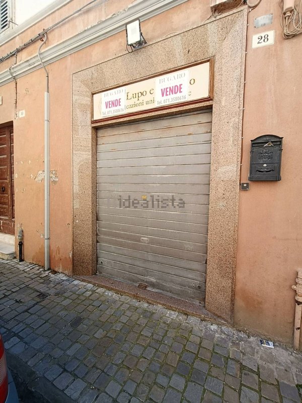 negozio in vendita ad Ancona in zona Centro Storico