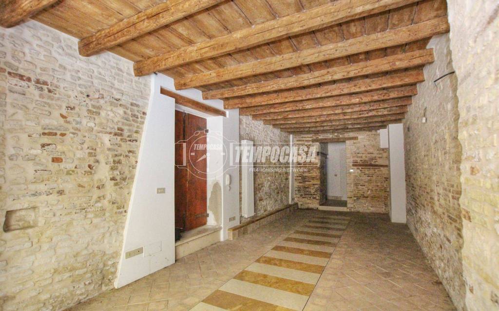 negozio in vendita ad Ancona in zona Centro Storico