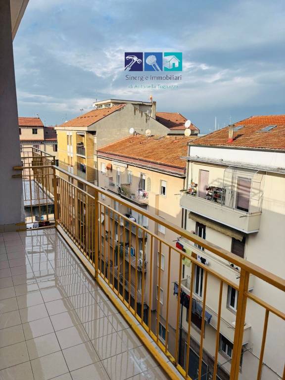 appartamento in vendita ad Ancona in zona Piano San Lazzaro