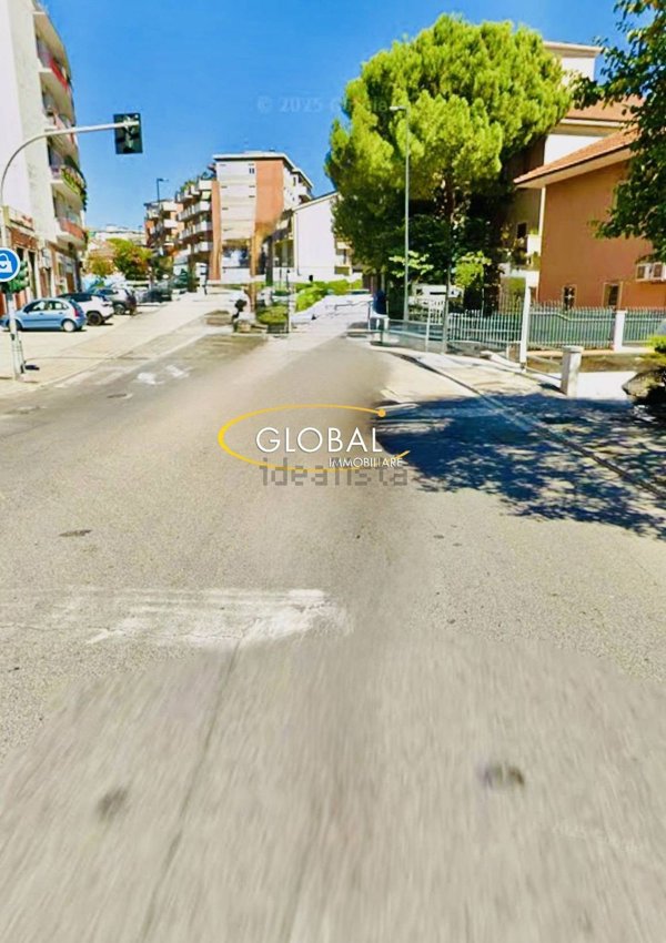 appartamento in vendita ad Ancona in zona Montirozzo