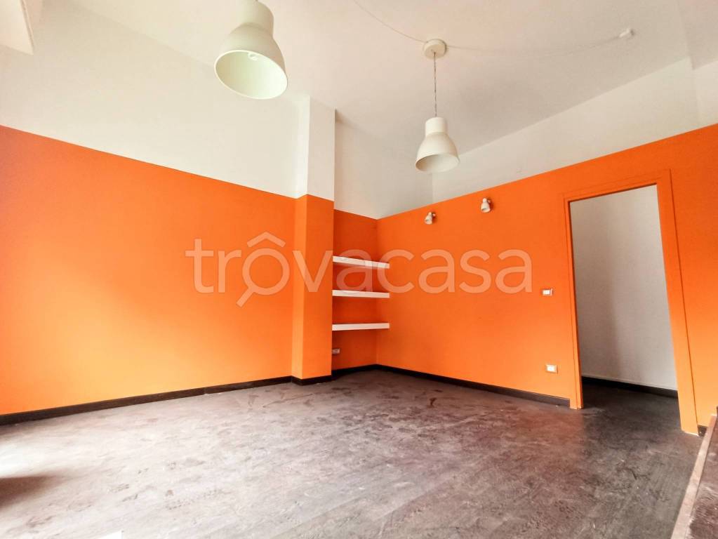 negozio in vendita ad Ancona