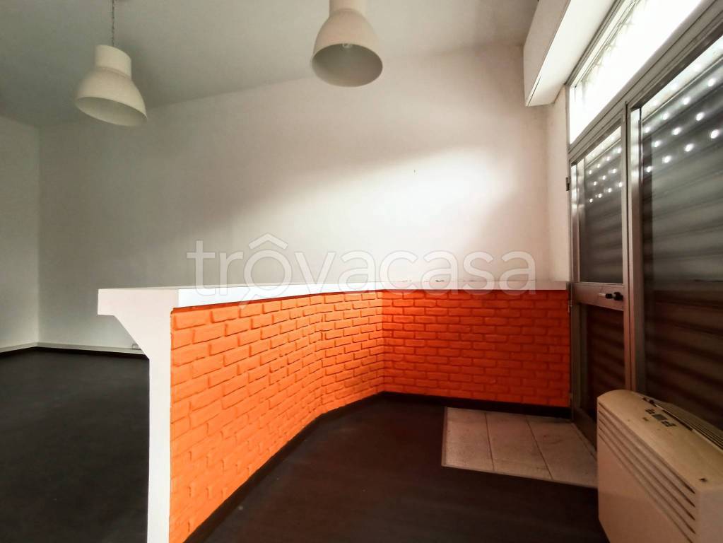 negozio in vendita ad Ancona