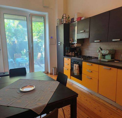 appartamento in vendita ad Ancona in zona Adriatico