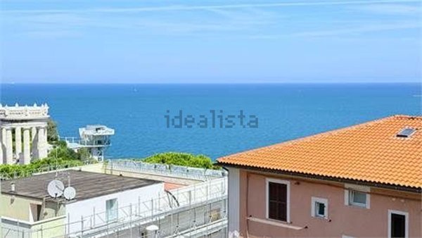 appartamento in vendita ad Ancona in zona Passetto