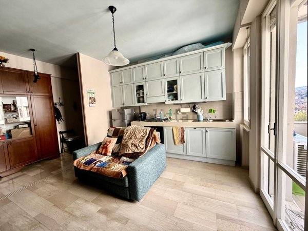 appartamento in vendita ad Ancona in zona Vallemiano