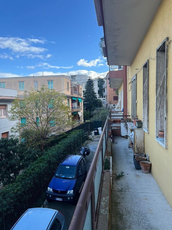 appartamento in vendita ad Ancona in zona Adriatico