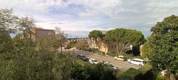 appartamento in vendita ad Ancona in zona Adriatico