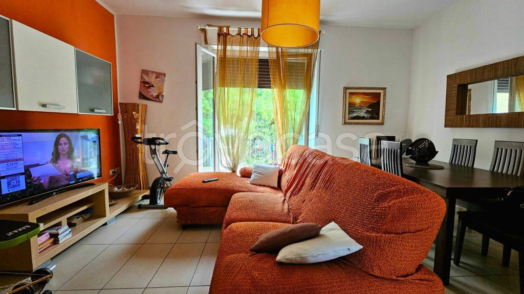 appartamento in vendita ad Ancona in zona Collemarino