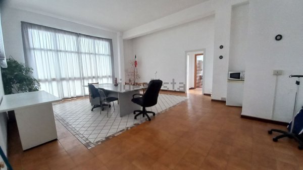 locale di sgombero in vendita ad Ancona in zona Baraccola