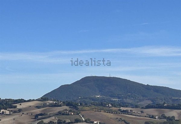 casa indipendente in vendita ad Ancona