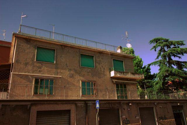 appartamento in vendita ad Ancona in zona Vallemiano