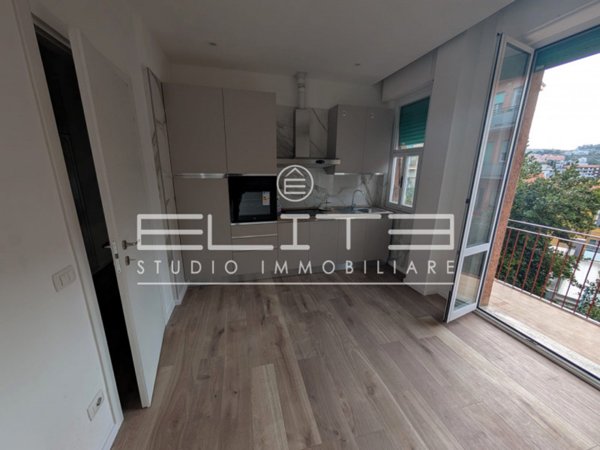 appartamento in vendita ad Ancona in zona Piano San Lazzaro