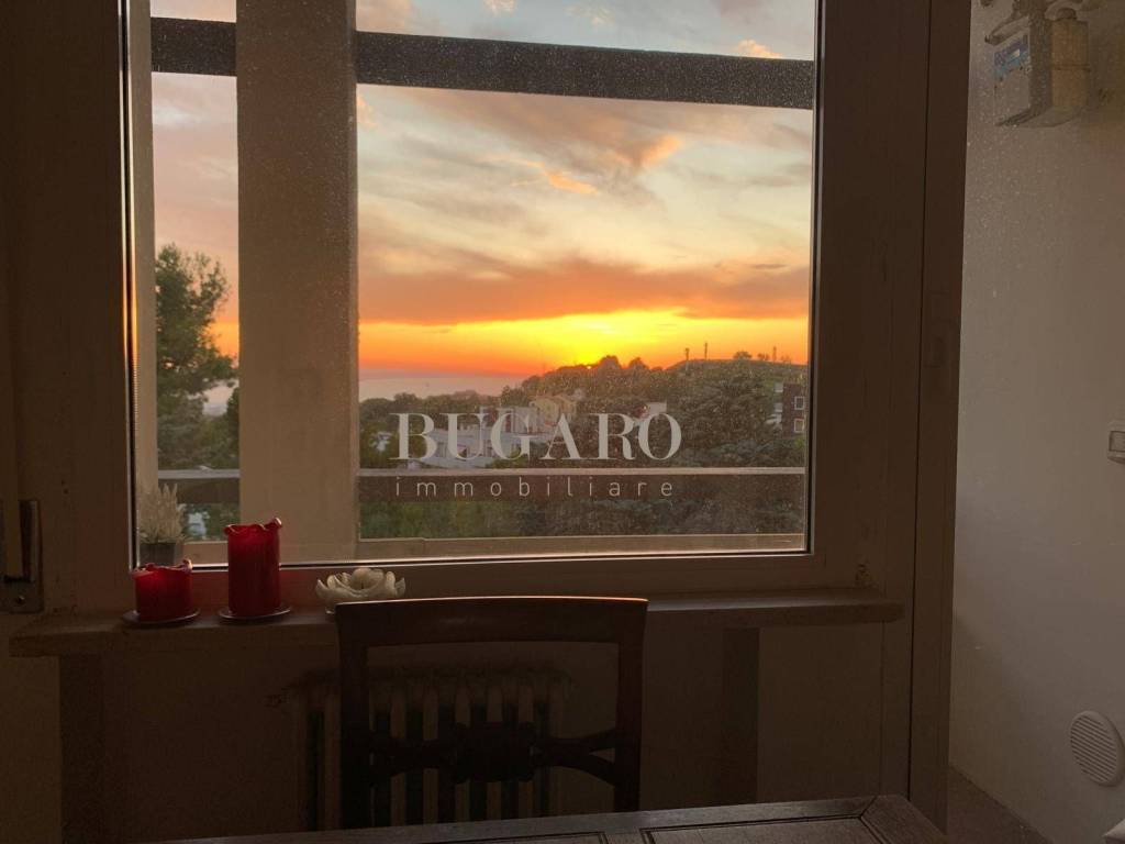 appartamento in vendita ad Ancona in zona Piano San Lazzaro