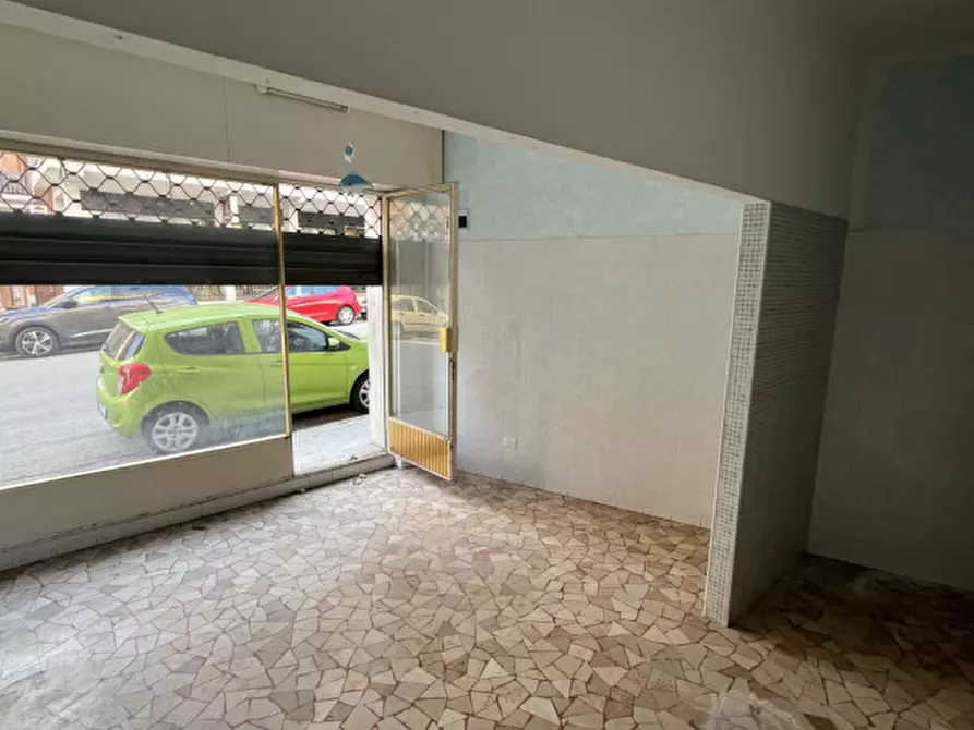 negozio in vendita ad Ancona