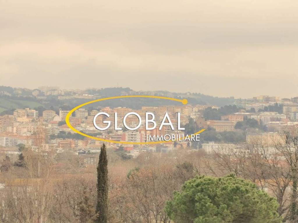 appartamento in vendita ad Ancona in zona Posatora