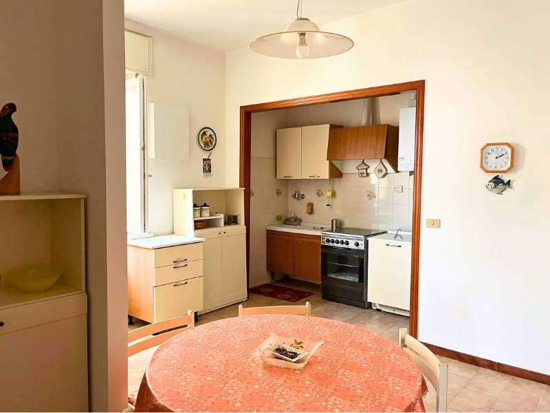 appartamento in vendita ad Ancona in zona Adriatico