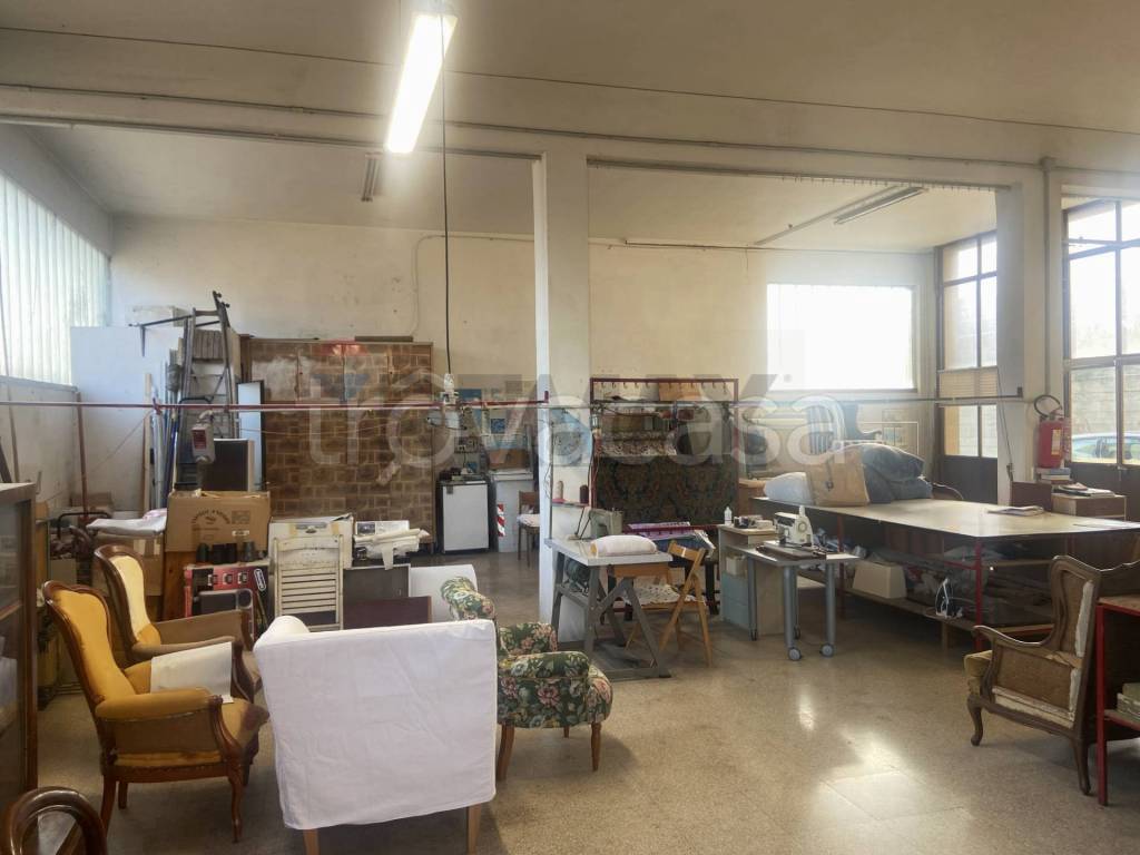 negozio in vendita ad Ancona in zona Baraccola