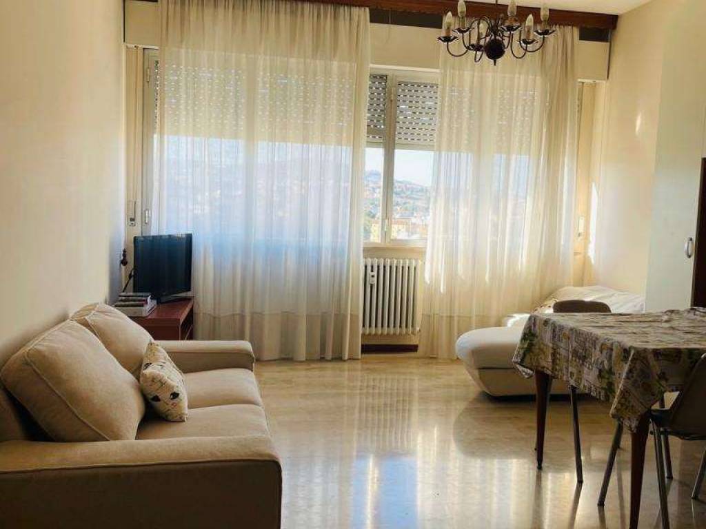 appartamento in vendita ad Ancona in zona Piano San Lazzaro
