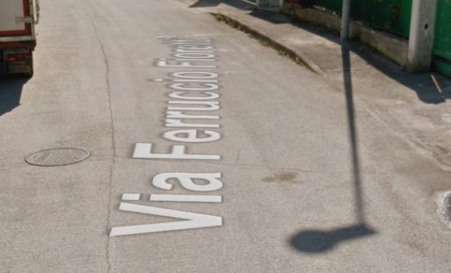 negozio in vendita ad Ancona in zona Piano San Lazzaro