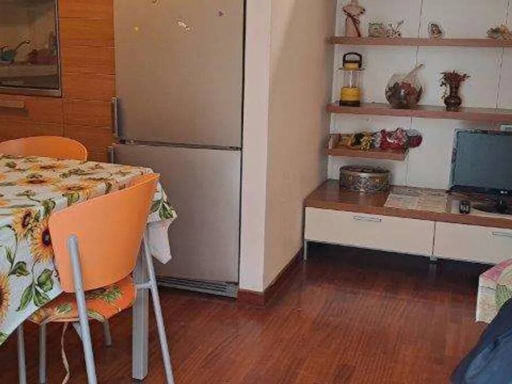 appartamento in vendita ad Ancona in zona Adriatico