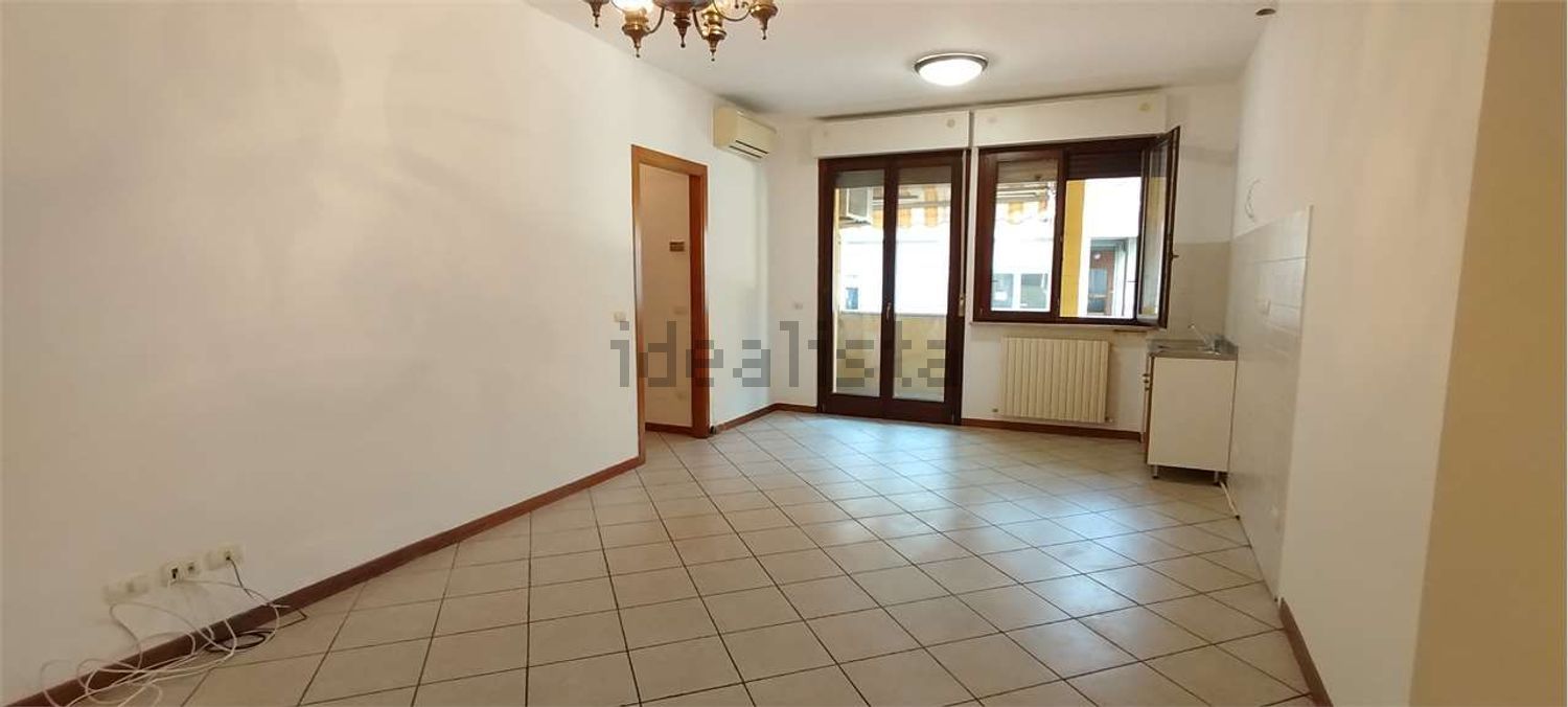 appartamento in vendita ad Ancona in zona Palombare