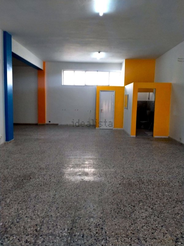 ufficio in vendita ad Ancona in zona Palombare