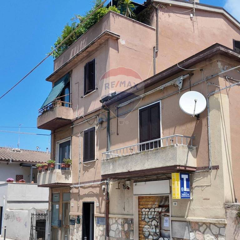 appartamento in vendita ad Ancona in zona Pietra La Croce