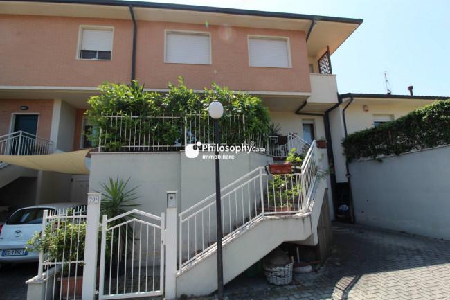 casa indipendente in vendita ad Ancona in zona Piano San Lazzaro