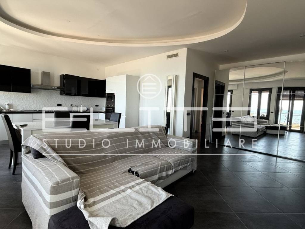 appartamento in vendita ad Ancona in zona Palombina Nuova