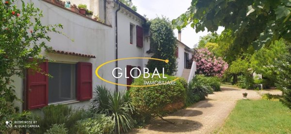 appartamento in vendita ad Ancona in zona Aspio di Ancona