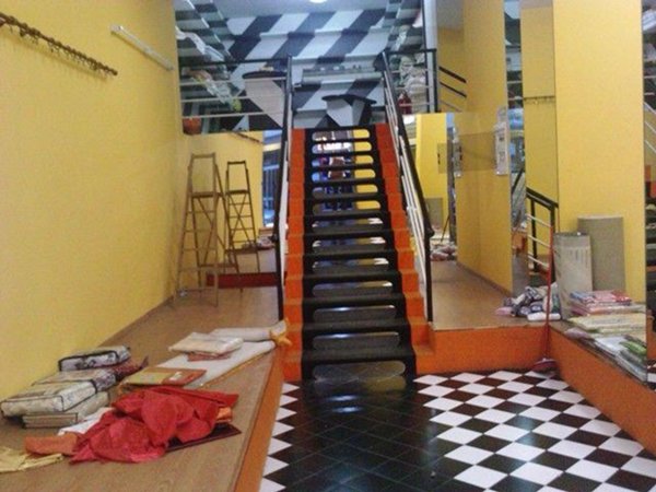 locale commerciale in vendita ad Ancona