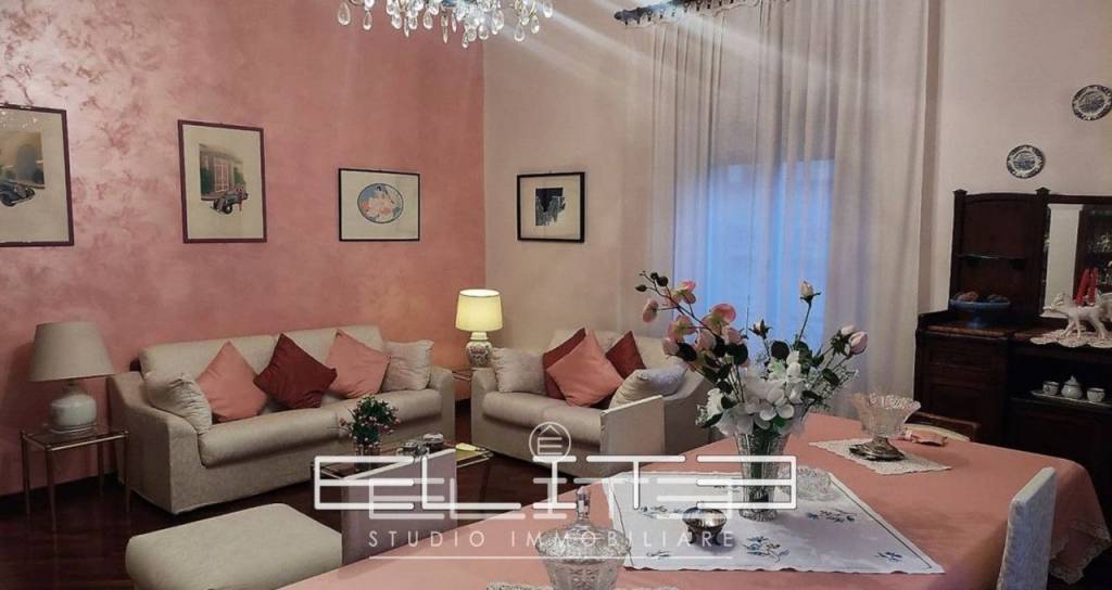 appartamento in vendita ad Ancona in zona Adriatico