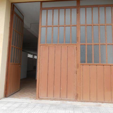locale commerciale in vendita ad Ancona in zona Torrette