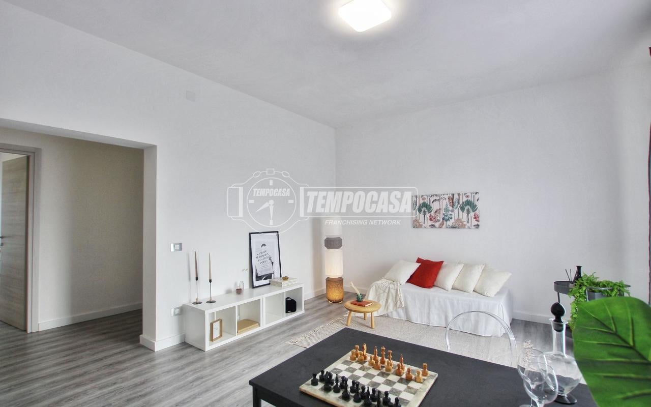 appartamento in vendita ad Ancona in zona Candia