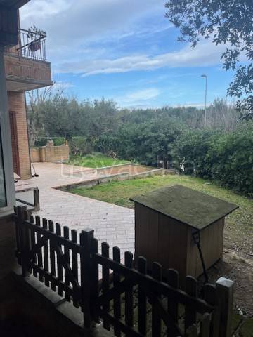 casa indipendente in vendita ad Ancona in zona Pietra La Croce