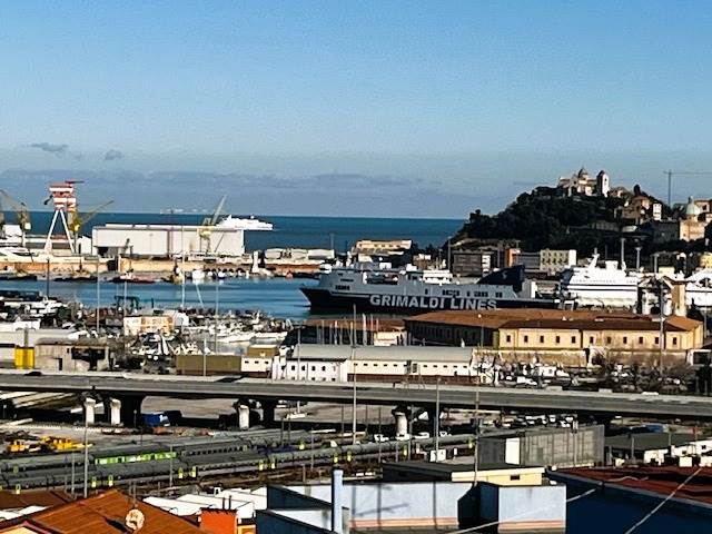 appartamento in vendita ad Ancona in zona Piano San Lazzaro